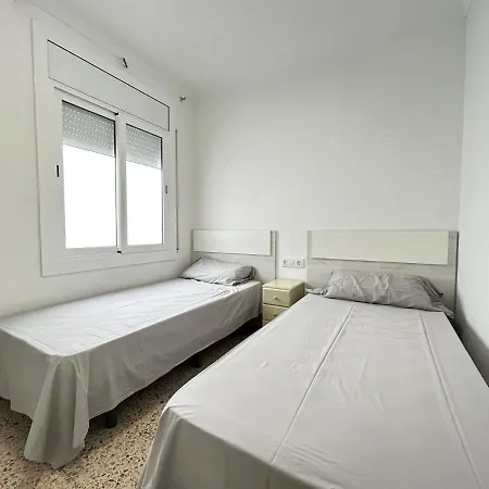 Apartamentos Playa La Perola Roses Buitenkant foto